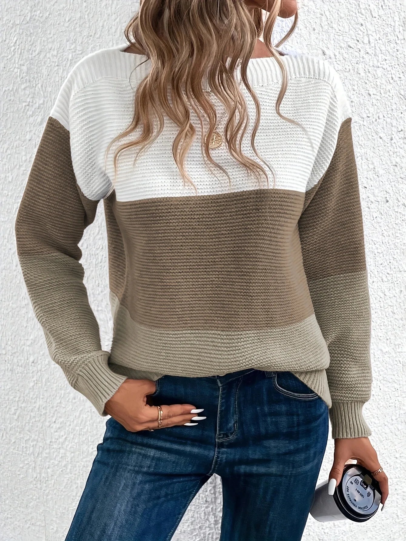 Alea | Elegant trøje med tri-color patchwork